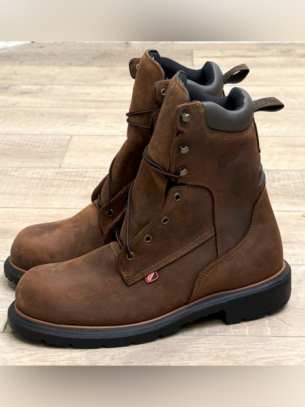 NEW RED WING 400 DYNAFORCE 8-INCH WATERPROOF SOFT TOE BOOTS SZ 9.5 D